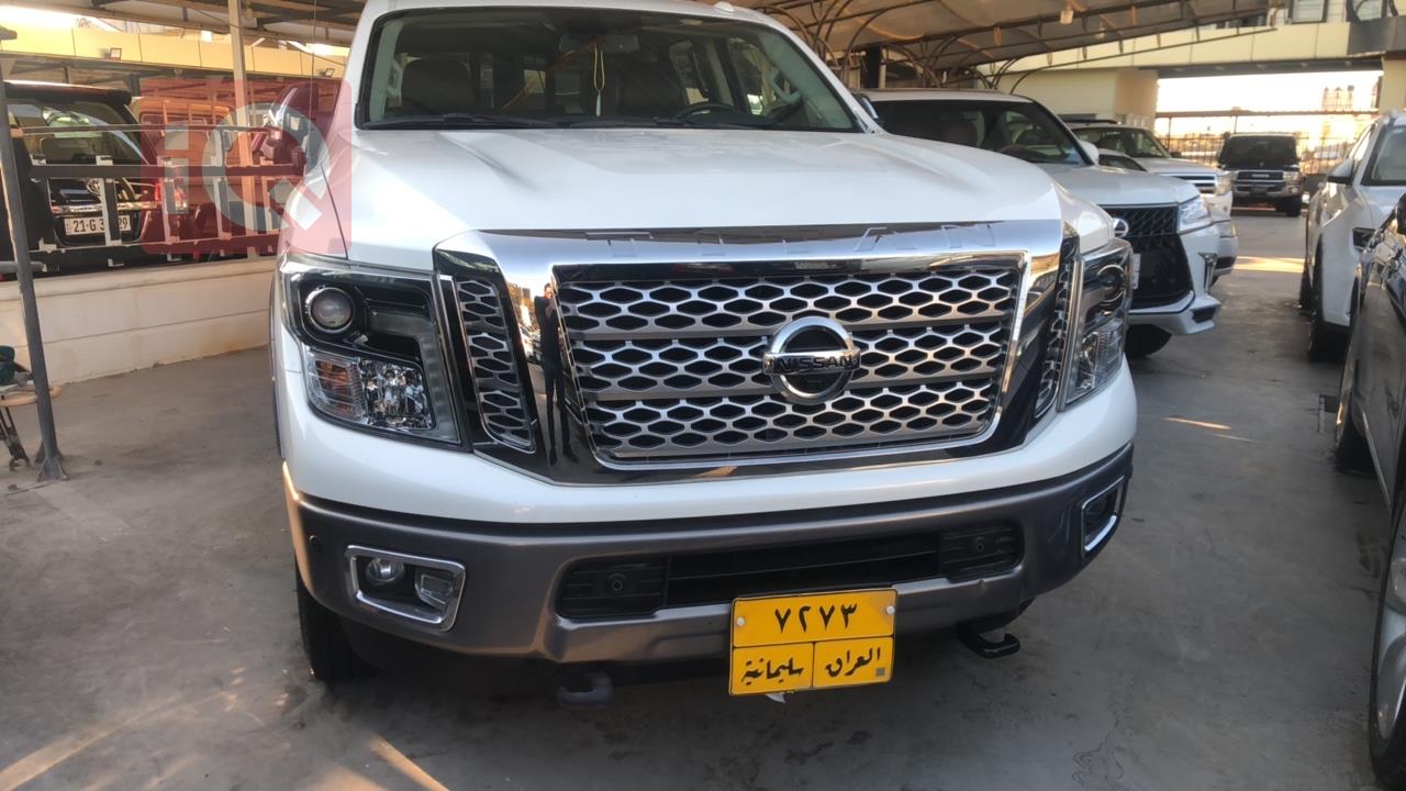 نیسان تایتان